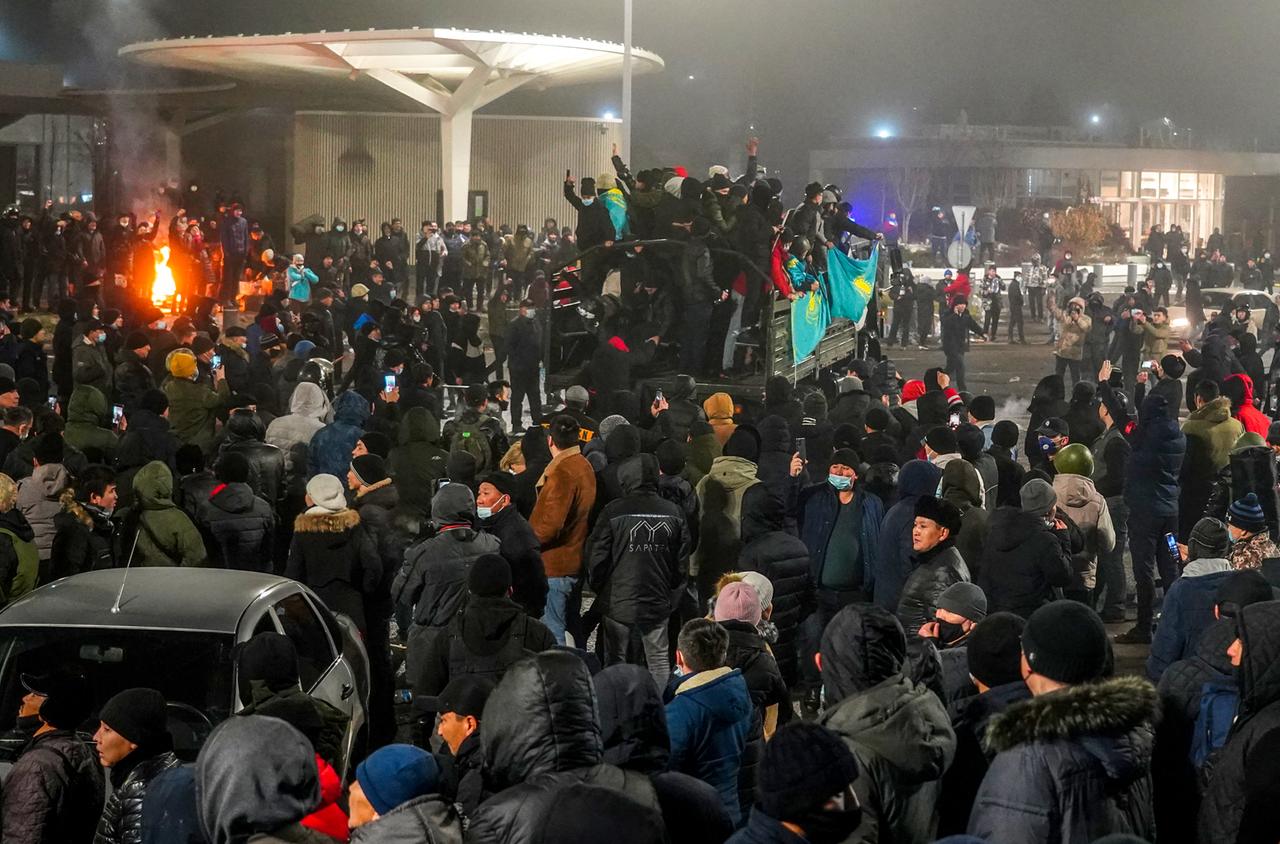 Demonstranten in der kasachischen Stadt Almaty
(Photo by / AFP) Demonstranten in der kasachischen Stadt Almaty
(Photo by / AFP)