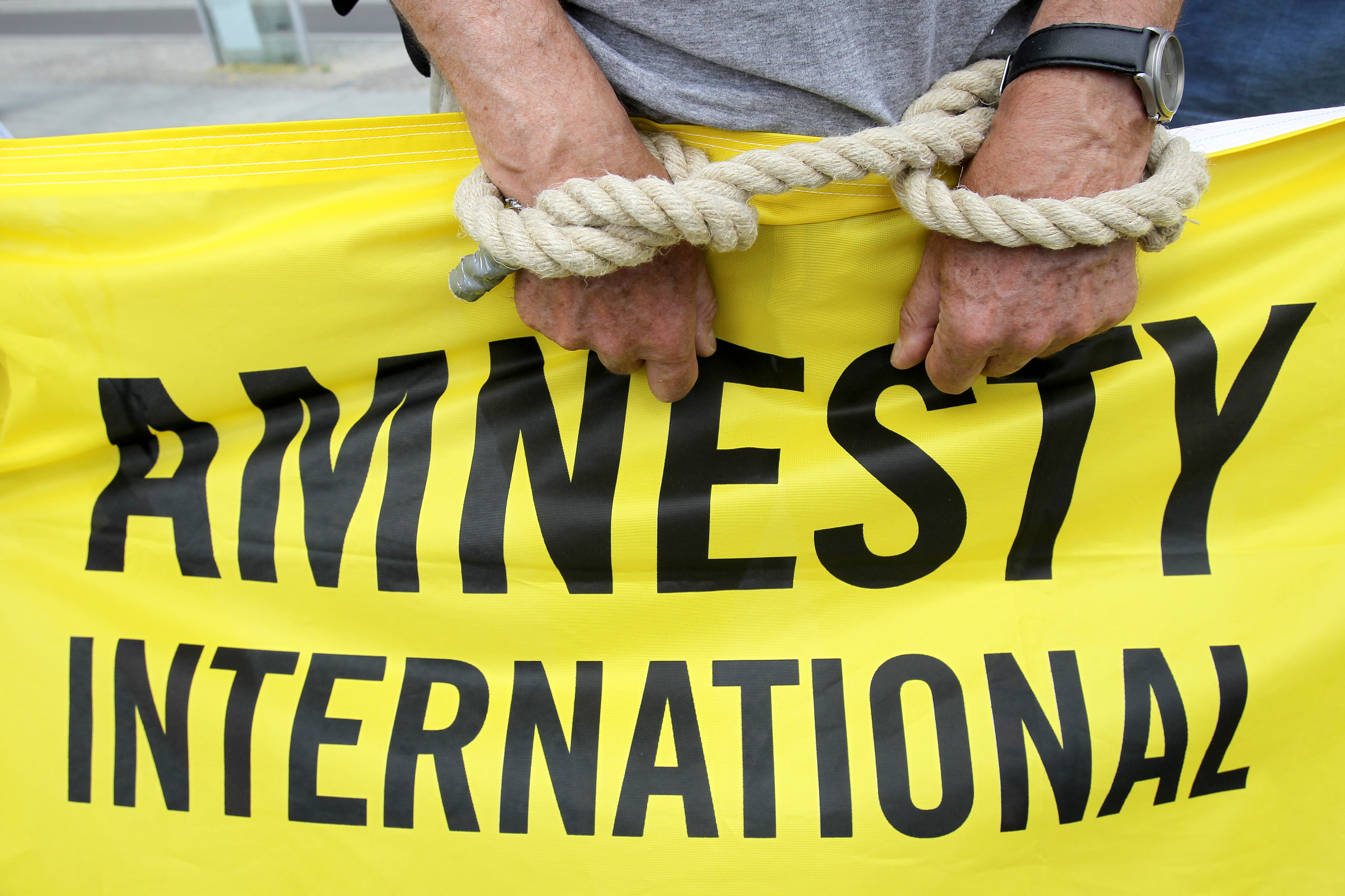 Amnesty international в россии. «международная амнистия» логотип. международная амнистия организация. международная амнистия. Amnesty international в россии.