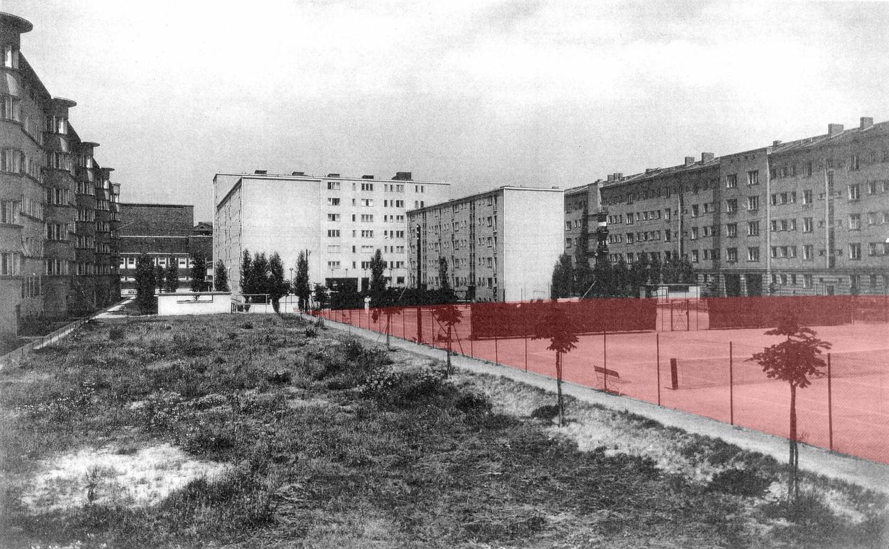 WOGA-Innenhof mit Tennisplätzen, am Kurfürstendamm in Berlin (1932) WOGA-Innenhof mit Tennisplätzen, am Kurfürstendamm in Berlin (1932)