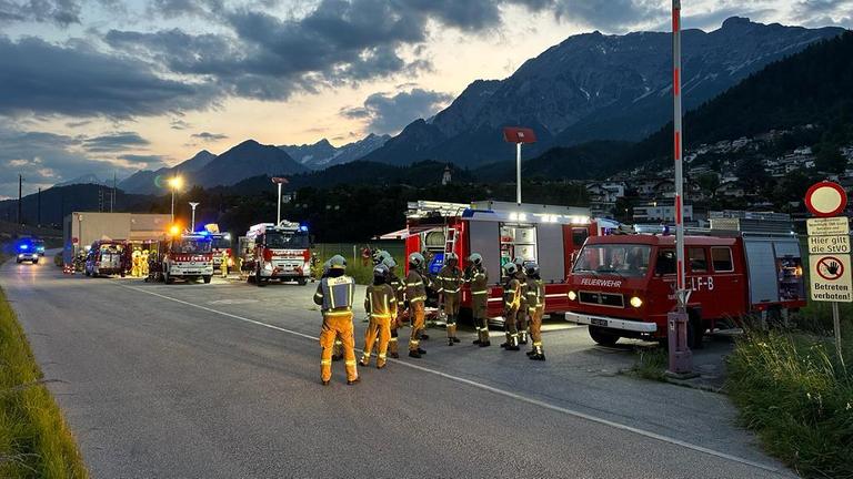 Rund 30 Leichtverletzte - Brand in Eisenbahntunnel in Österreich