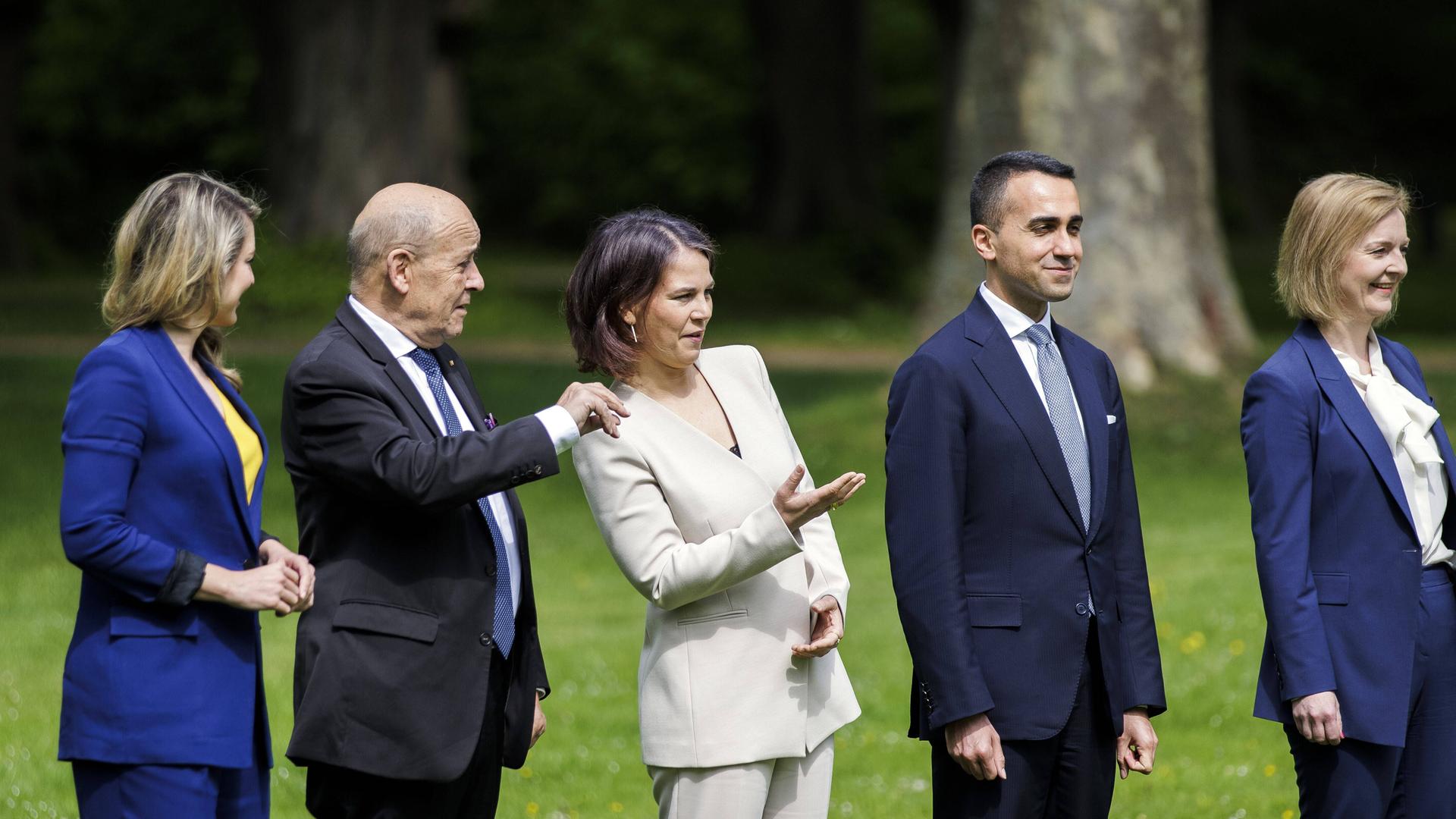 Die Aussenministerinnen und Außenminister der G7 bei ihrem Treffen auf dem Gut Schloß Weißenhaus in Schlwesig-Holstein Die Aussenministerinnen und Außenminister der G7 bei ihrem Treffen auf dem Gut Schloß Weißenhaus in Schlwesig-Holstein
