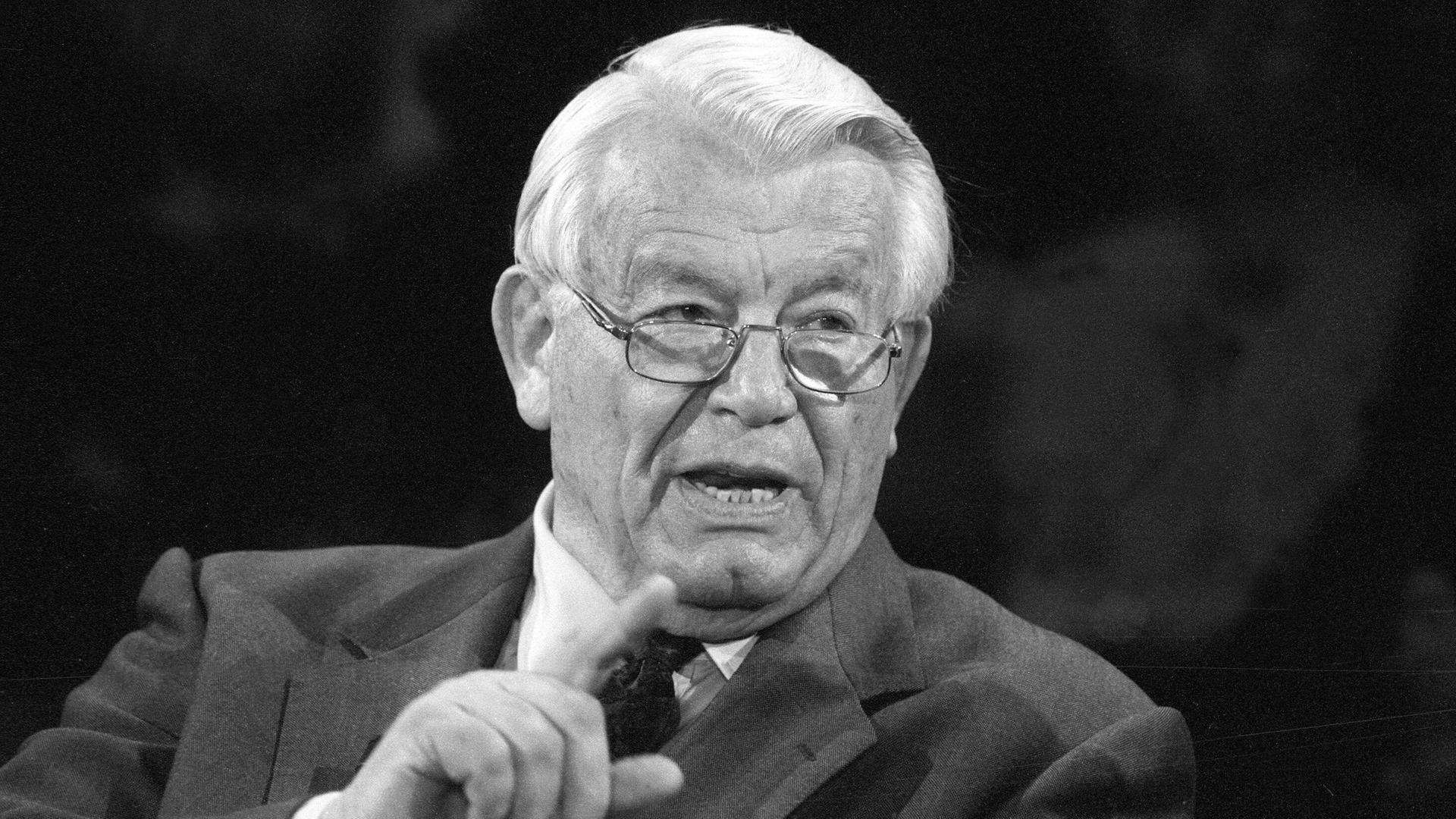 Porträtfoto des Journalisten und Verlegers Henri Nannen aus dem Jahr 1990. Porträtfoto des Journalisten und Verlegers Henri Nannen aus dem Jahr 1990.