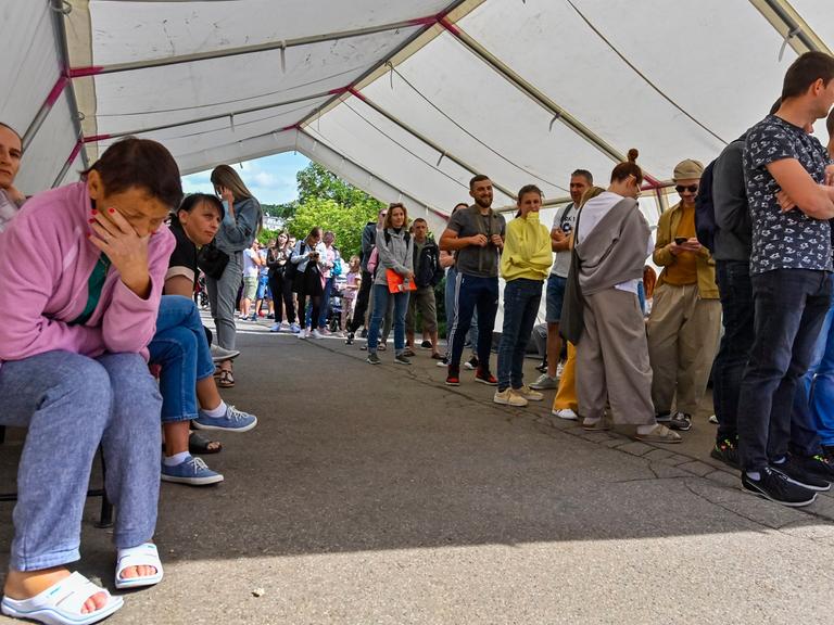Ukrainische Flüchtlinge in einem regionalen Unterstützungszentrum in der tschechischen Hauptstadt Prag