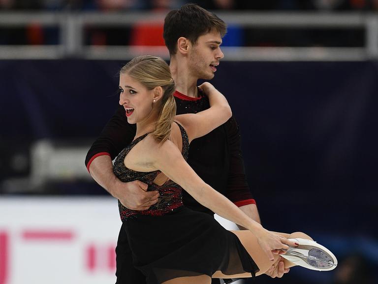 Fabienne Hase und Nolan Seegert beim Rostelecom Cup ISU Grand Prix in der Megasport Arena in Moskau

