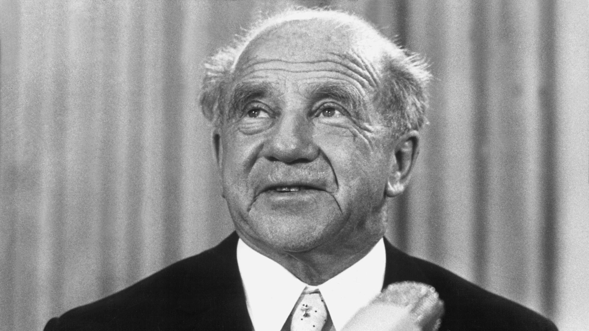 Der deutsche Physiker und Nobelpreisträger Werner Heisenberg Der deutsche Physiker und Nobelpreisträger Werner Heisenberg
