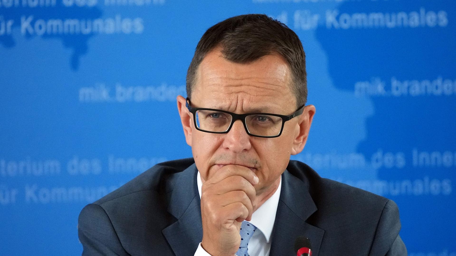 Schulen - Brandenburger Verfassungsschutzchef warnt vor Vordringen des ...