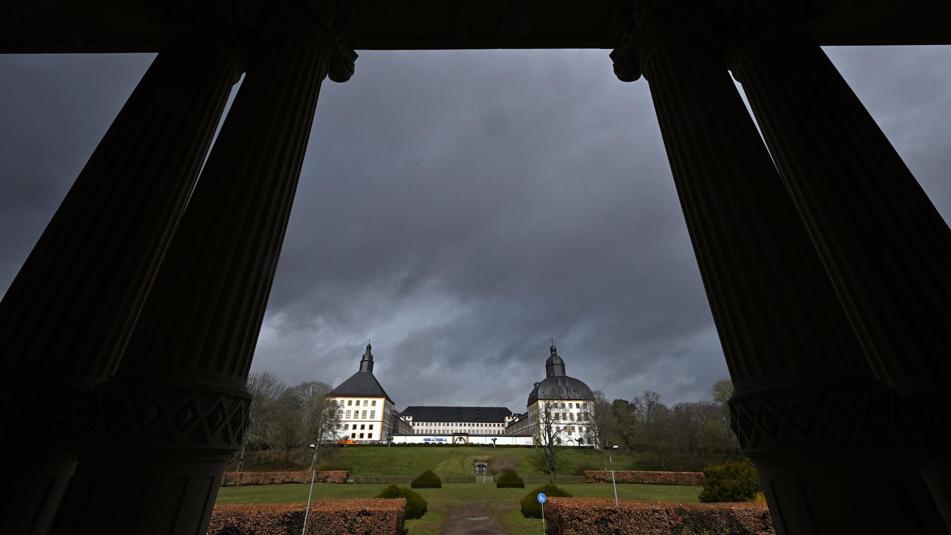 Wolken ziehen über Schloss Friedenstein in Gotha. Wolken ziehen über Schloss Friedenstein in Gotha.