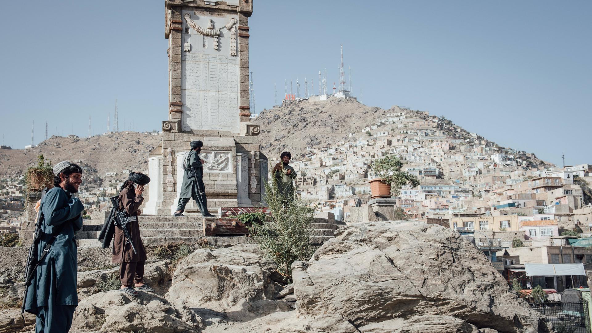 Taliban visit a historical monument in Kabul city on September 9. PUBLICATIONxINxGERxSUIxAUTxONLY AdrienxVautierx/xLexP