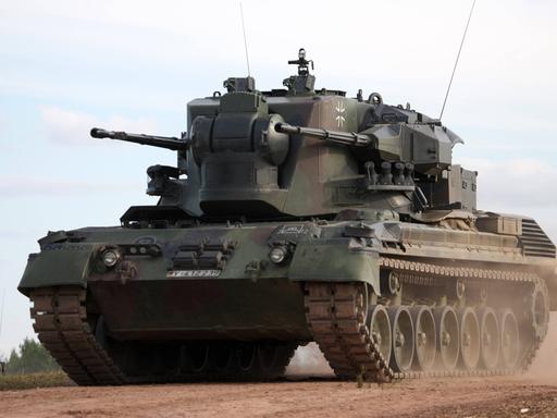  Der Flugabwehrkanonenpanzer vom Typ Gepard werden  von der Bundesrepublik Deutschland an die Ukraine geliefert