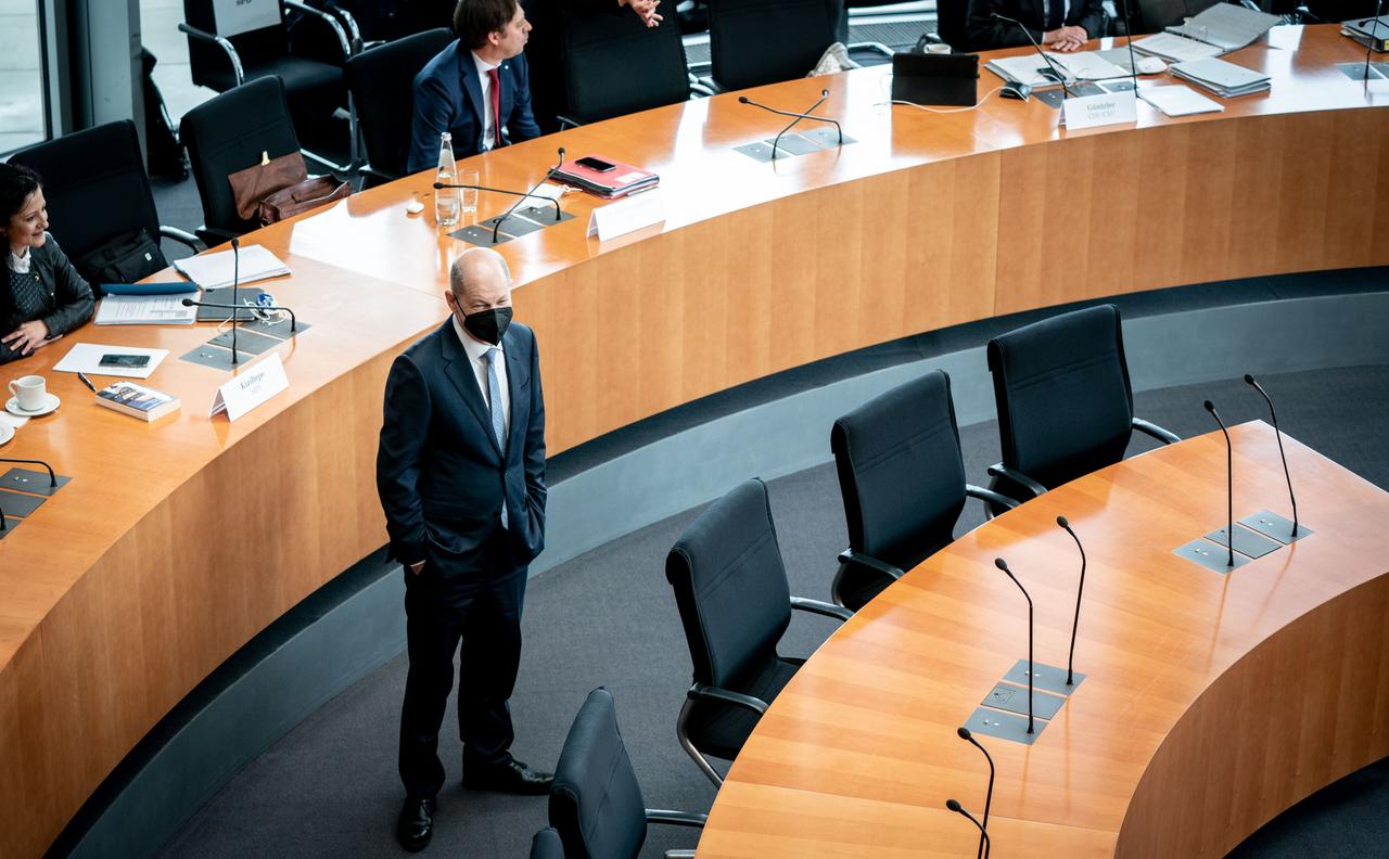 Bundesfinanzminister Olaf Scholz in der Sitzung des Untersuchungsausschusses zum Bilanzskandal Wirecard im Deutschen Bundestag.