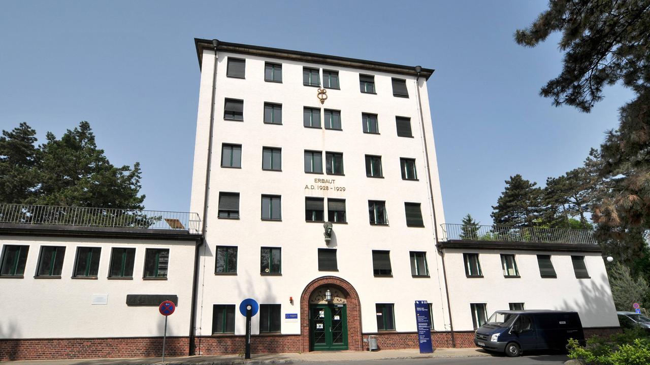 Das Oskar-und-Cecile-Vogt-Haus im Forschungscampus Buch, Berlin Das Oskar-und-Cecile-Vogt-Haus im Forschungscampus Buch, Berlin