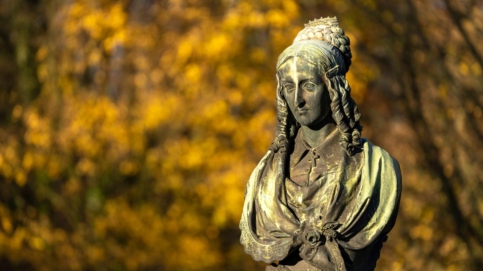 Büste der Dichterin Annette von Droste-Hülshoff im Park der Burg Hülshoff, Havixbeck, Münsterland, Nordrhein-Westfalen, 18.11.2020
Büste der Dichterin Annette von Droste-Hülshoff im Park der Burg Hülshoff, Havixbeck, Münsterland, Nordrhein-Westfalen, 18.11.2020
