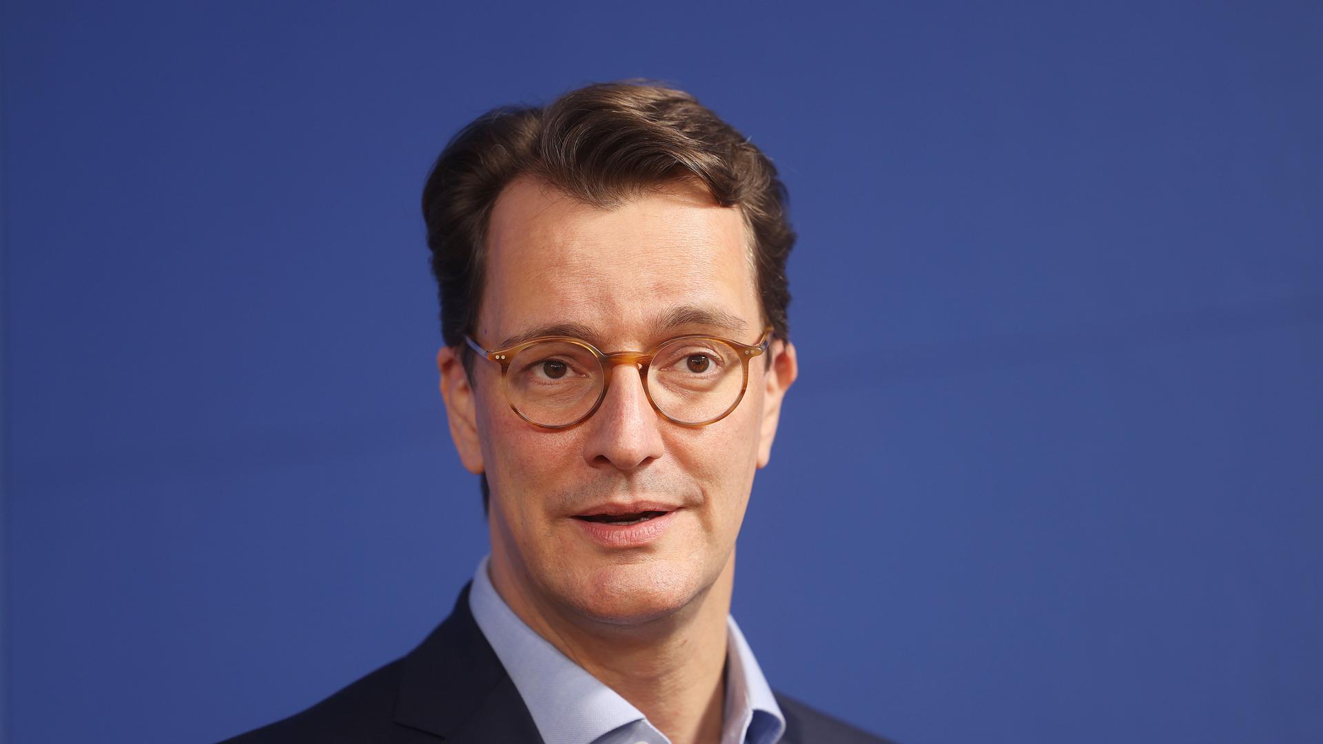 Der nordrhein-westfälische Ministerpräsident Hendrik Wüst (CDU)