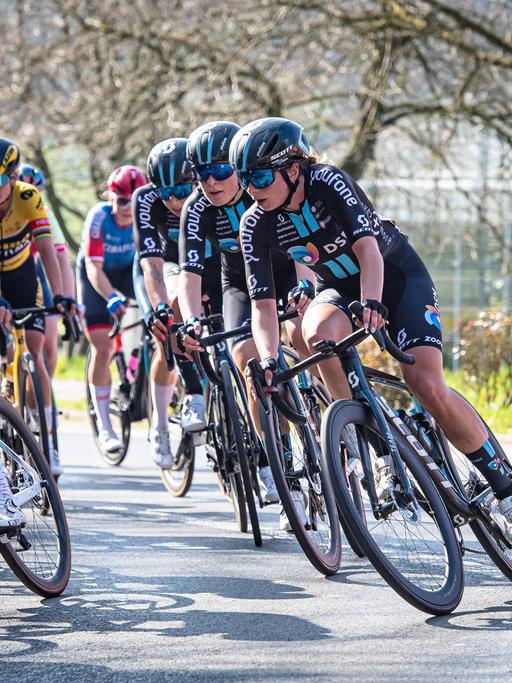 Liane Lippert (r.) beim Rennen in Gent.