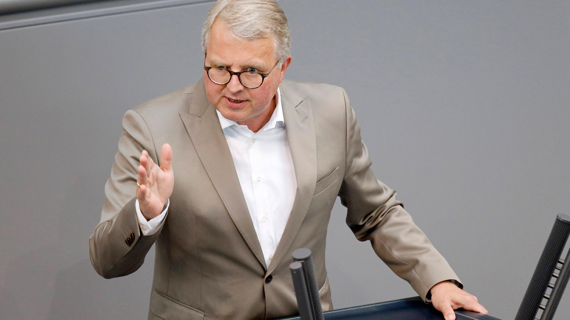 Haushaltspolitiker Frank Schäffler (FDP) in der 237. Sitzung des Deutschen Bundestages am 25.06.2021 in Berlin Haushaltspolitiker Frank Schäffler (FDP) in der 237. Sitzung des Deutschen Bundestages am 25.06.2021 in Berlin