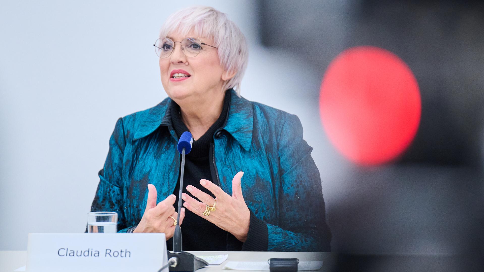 Claudia Roth (Bündnis 90/Die Grünen), Staatsministerin und Beauftragte der Bundesregierung für Kultur und Medien