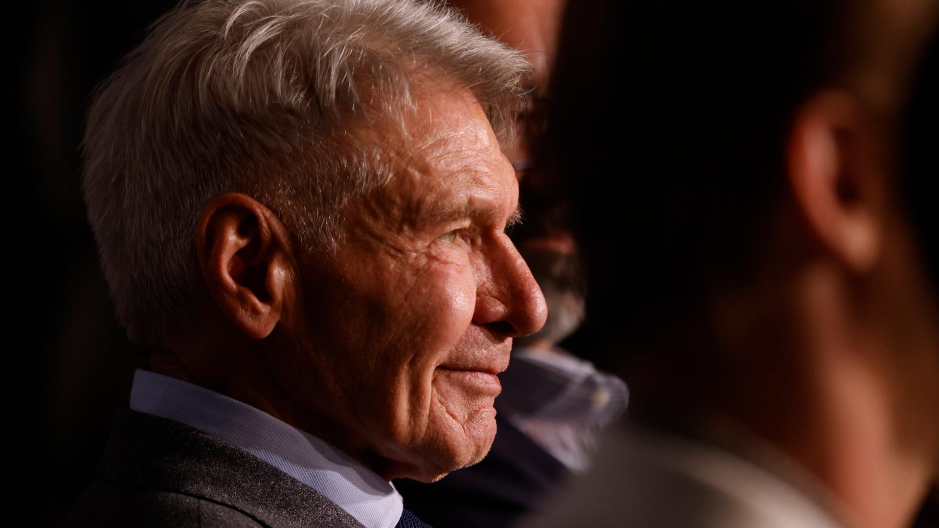 Harrison Ford am 19. Mai 2023 bei einer Pressekonferenz für den "Indiana Jones"-Film in Cannes Harrison Ford am 19. Mai 2023 bei einer Pressekonferenz für den "Indiana Jones"-Film in Cannes