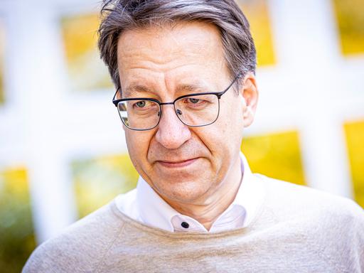 Stefan Birkner, Spitzenkandidat der FDP, nach der Stimmabgabe für die Landtagswahl in Niedersachsen