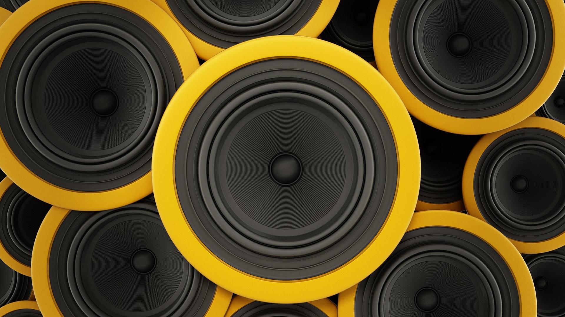 Gelb-schwarze Lautsprecher.