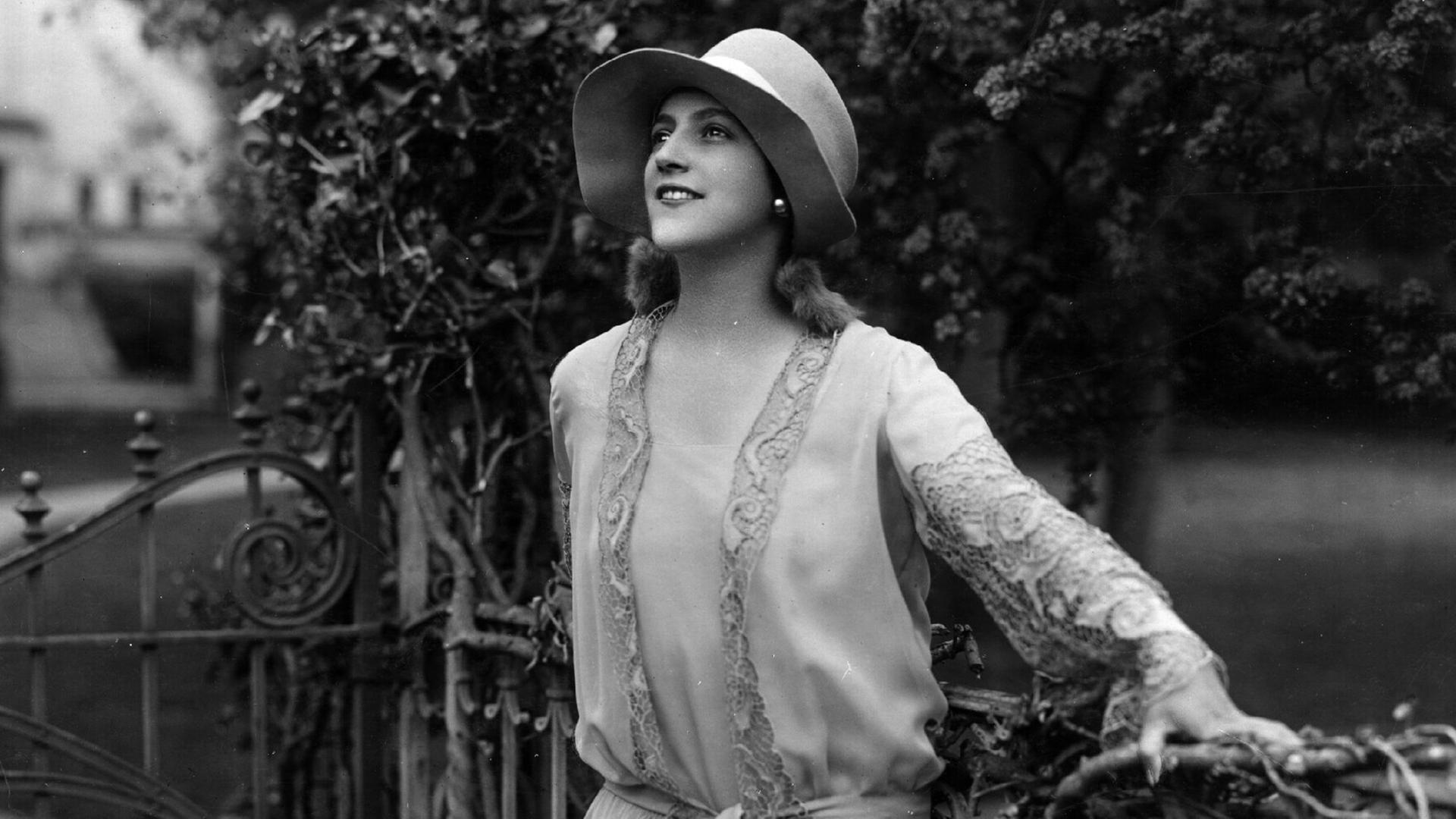 Circa 1931: Porträt der Schauspielerin Ellen Richter. Circa 1931: Porträt der Schauspielerin Ellen Richter.