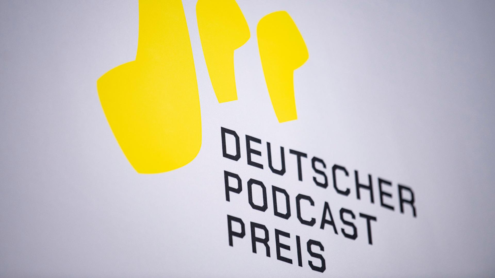 Logo des Deutschen Podcast Preises. Logo des Deutschen Podcast Preises.