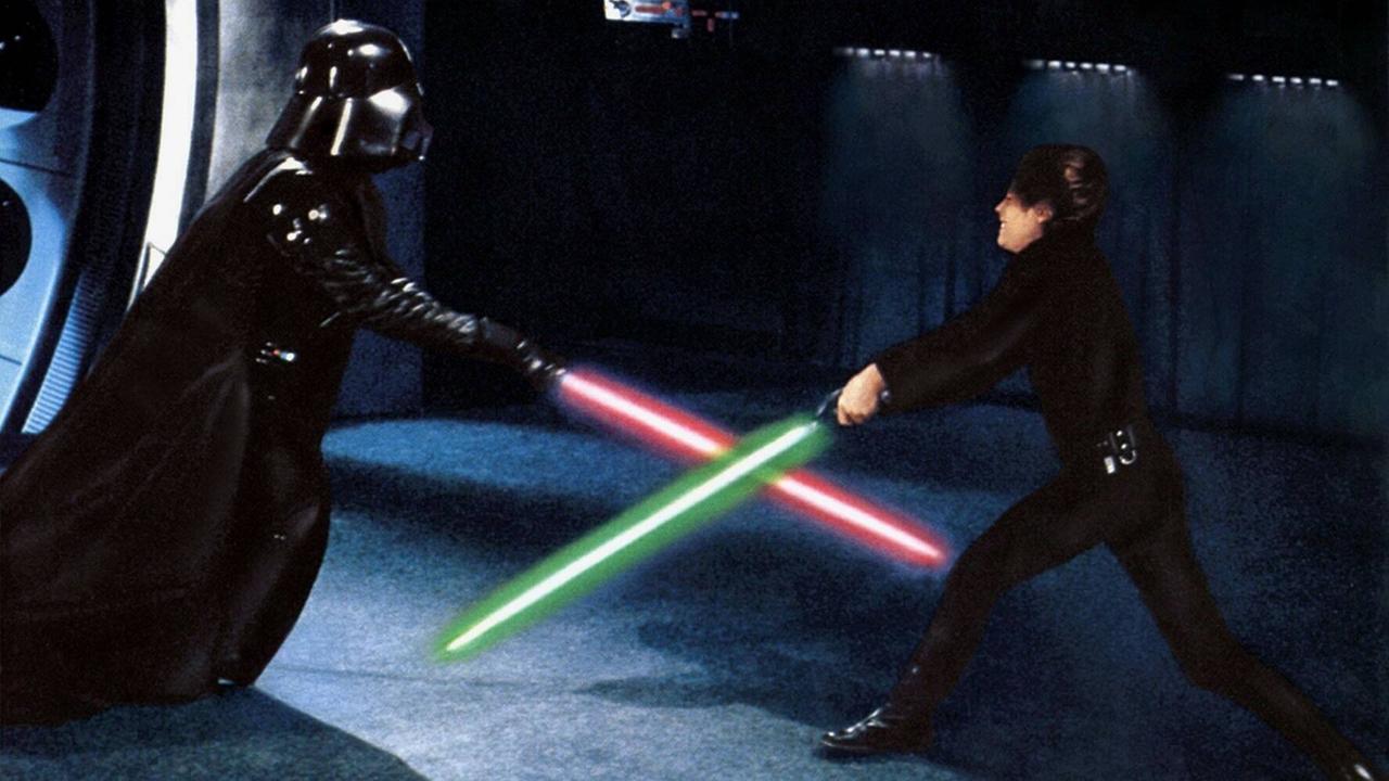 Filmszene von 1983: Darth Vader & Luke Skywalker, Vater und Sohn, kämpfen mit ihren Lichtschwertern gegeneinander. Aus: "Star Wars - Die Rückkehr der Jedi-Ritter". Filmszene von 1983: Darth Vader & Luke Skywalker, Vater und Sohn, kämpfen mit ihren Lichtschwertern gegeneinander. Aus: "Star Wars - Die Rückkehr der Jedi-Ritter".