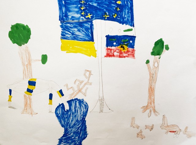 Eine Kinderzeichnung mit gelben und blauen Farben, Bäumen und Kaninchen Eine Kinderzeichnung mit gelben und blauen Farben, Bäumen und Kaninchen
