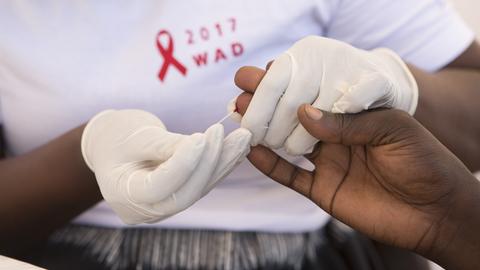 Kostenloser Aids-Test für jede und jeden - am Welt-Aids-Tag in der Hauptstadt Kigali, Ruanda 2017 