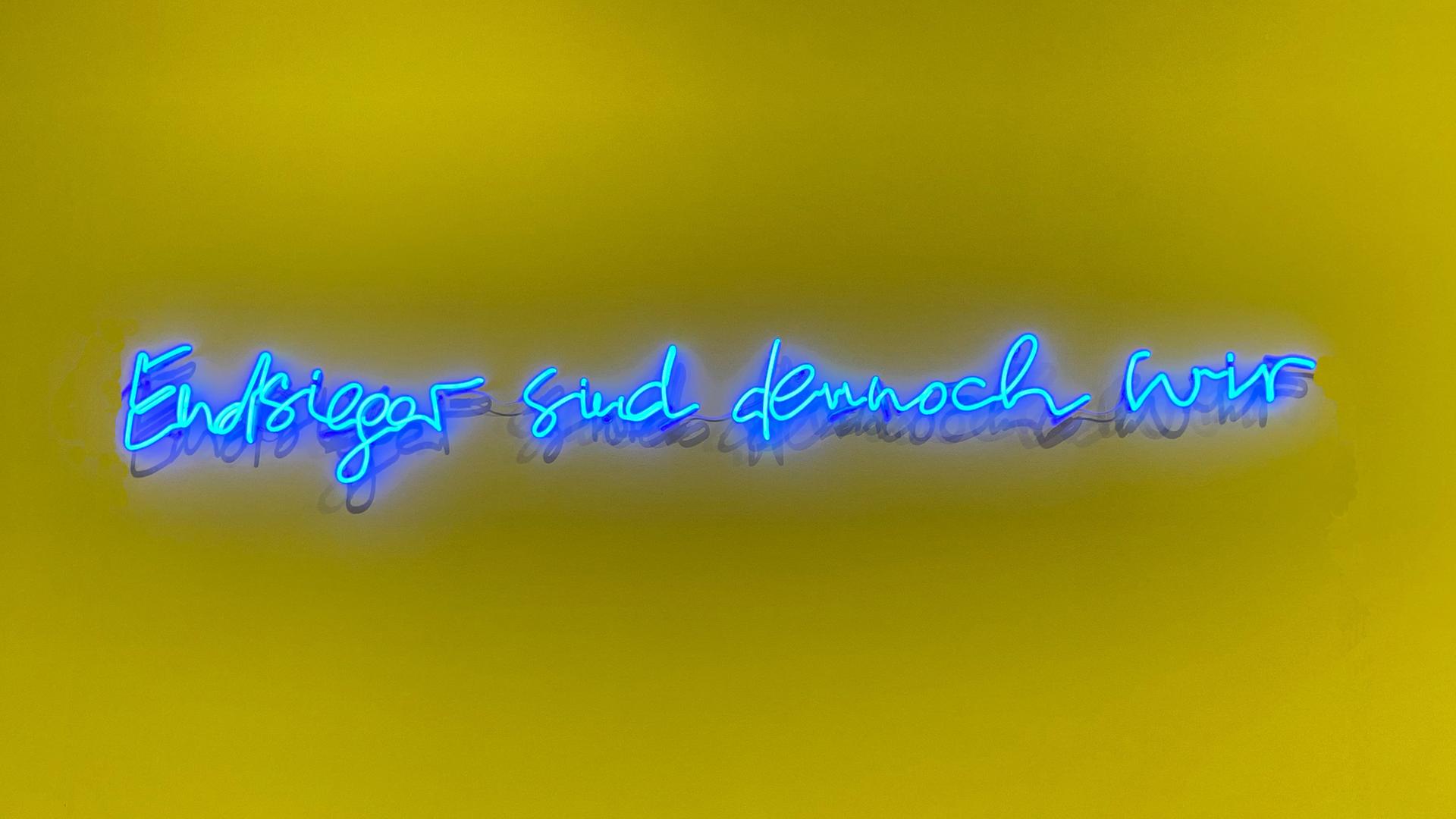 Der Schriftzug "Der Endsieger sind wir" als Kunstinstallation. Der Schriftzug "Der Endsieger sind wir" als Kunstinstallation.