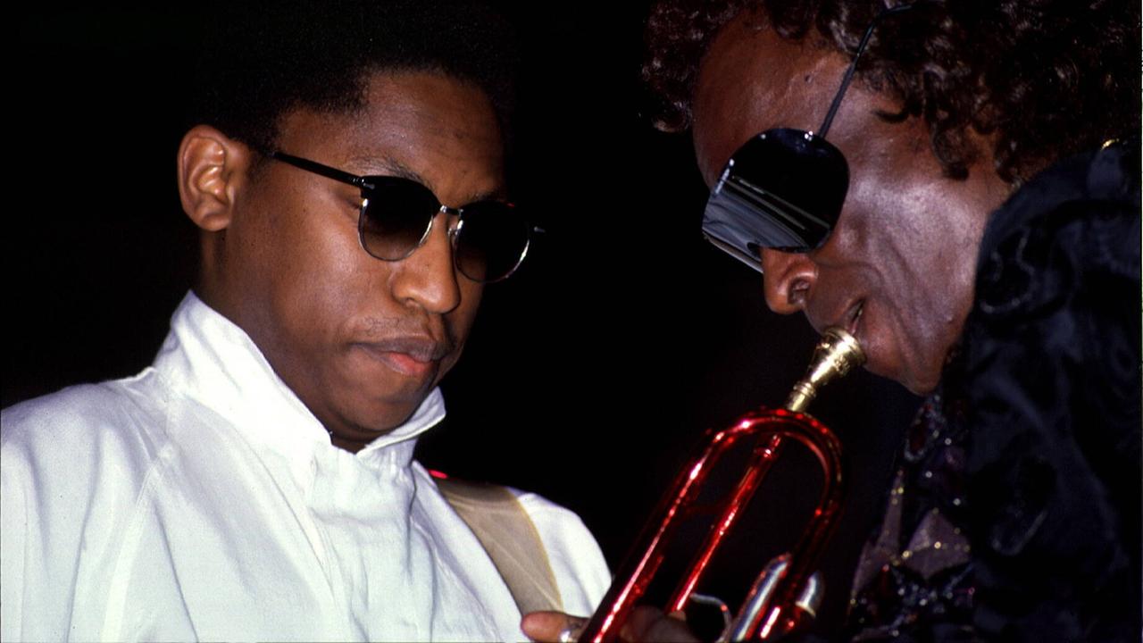 Der US-Trompeter Miles Davis bei einem Konzert am 3.11.1987