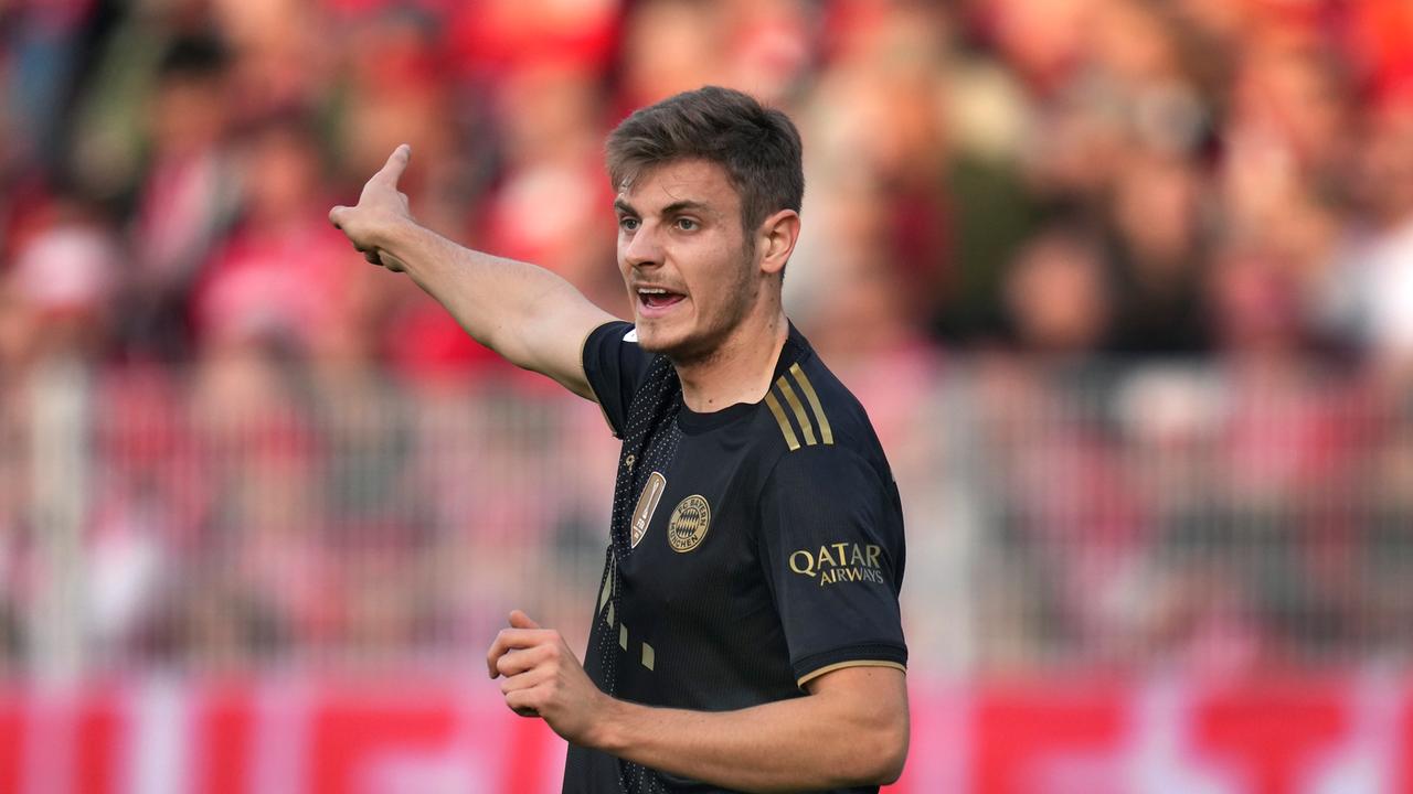 Josip Stanisic vom FC Bayern München Josip Stanisic vom FC Bayern München