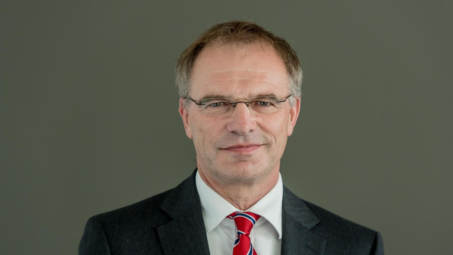 Porträt: Intendant Stefan Raue Porträt: Intendant Stefan Raue
