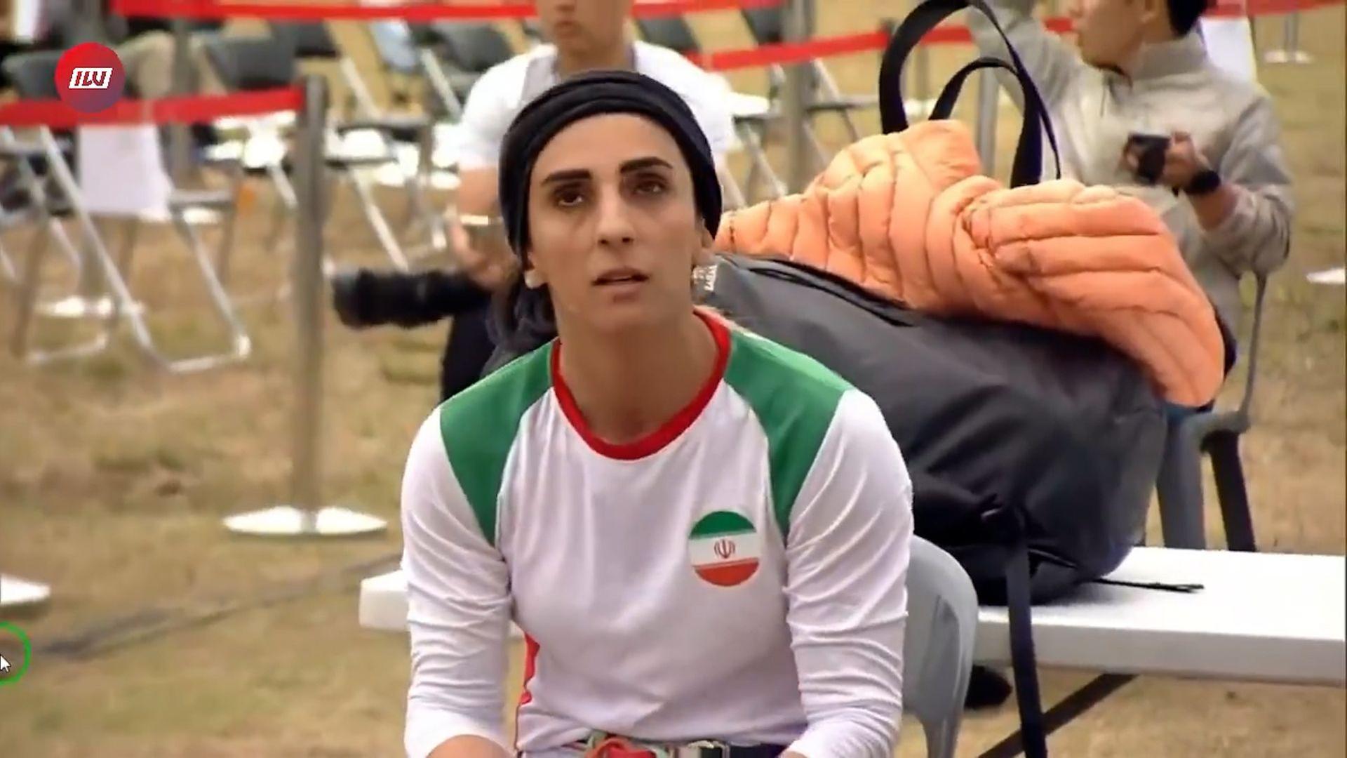 Südkorea, Seoul: Die iranische Klettersportlerin Elnas Rekabi, die im Finale der Asienmeisterschaft das für iranische Sportlerinnen obligatorische Kopftuch abgenommen hat. Südkorea, Seoul: Die iranische Klettersportlerin Elnas Rekabi, die im Finale der Asienmeisterschaft das für iranische Sportlerinnen obligatorische Kopftuch abgenommen hat.