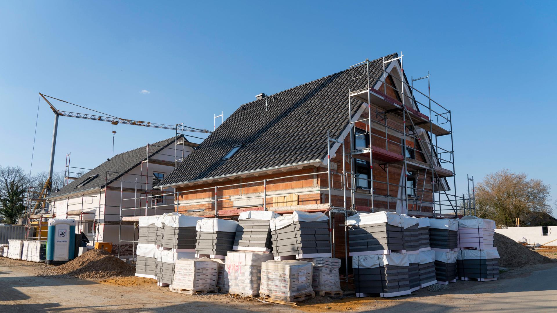 Gebäudedämmung, Fassadendämmung, Dämmung, Gebäudeenergiegesetz Gebäudedämmung, Fassadendämmung, Dämmung, Gebäudeenergiegesetz