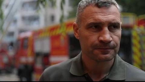 Ein Bild aus einer Filmaufnahme vom Kiewer Bürgermeister Vitali Klitschko.
