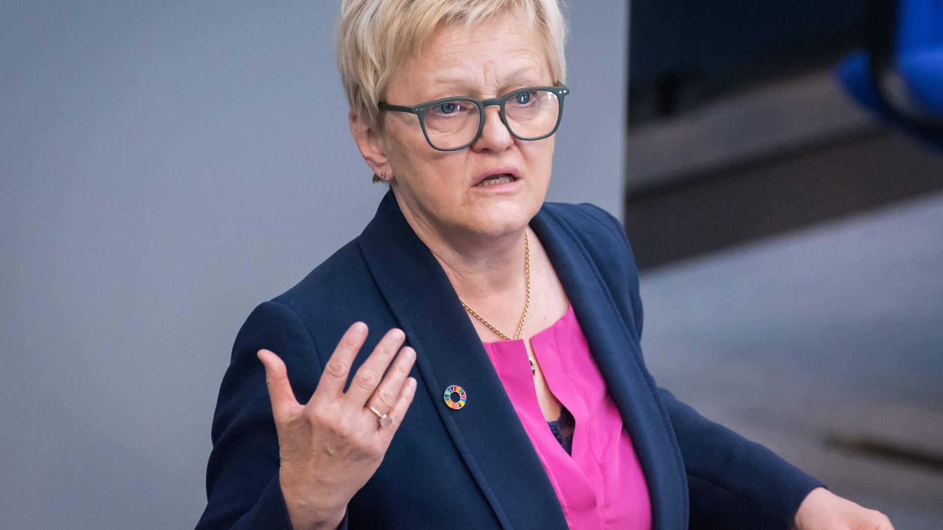 Renate Künast im Bundestag Renate Künast im Bundestag