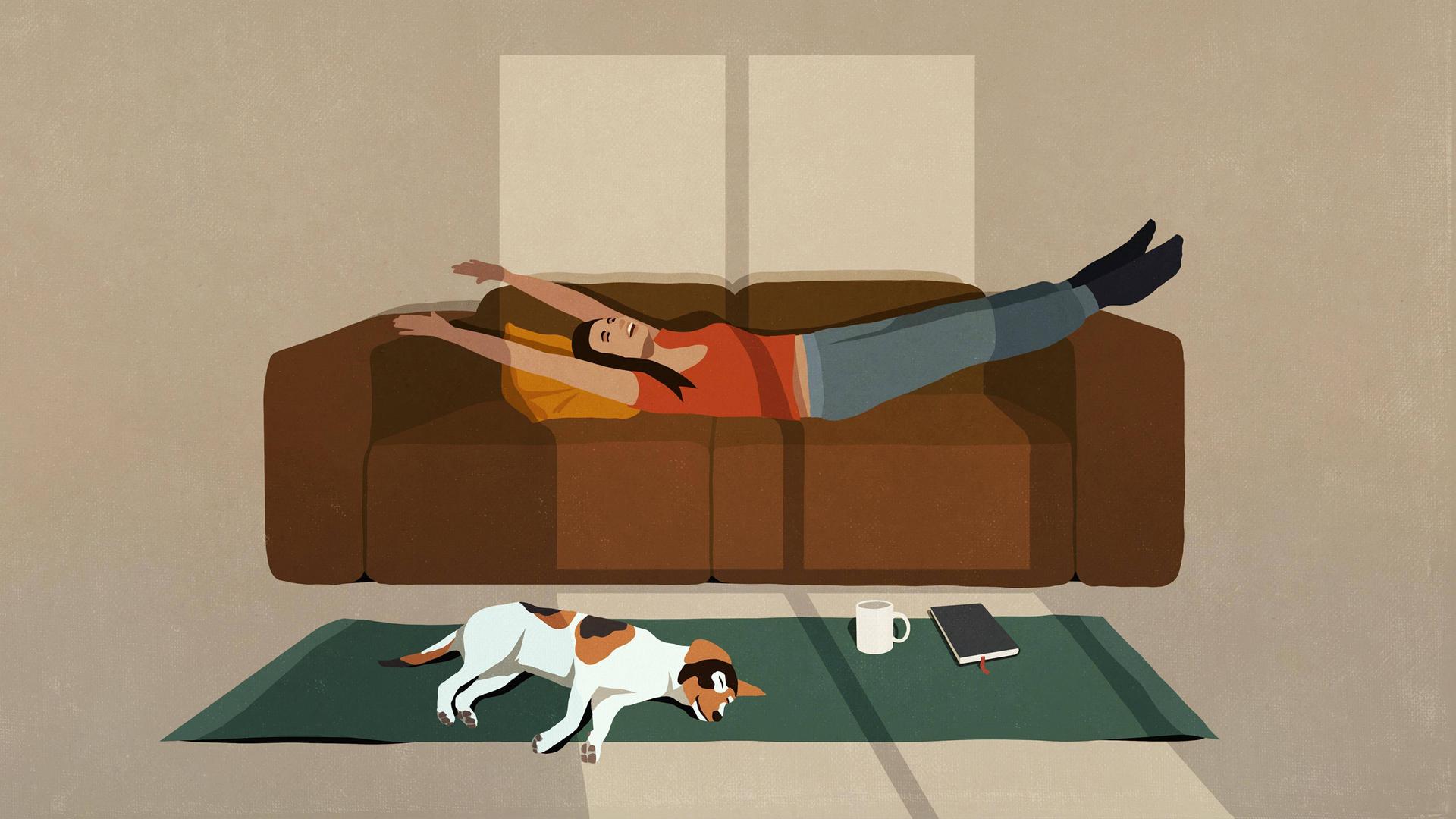 Illustration einer Frau, die sich auf dem Sofa streckt, vor ihr liegt ein Hund. Illustration einer Frau, die sich auf dem Sofa streckt, vor ihr liegt ein Hund.