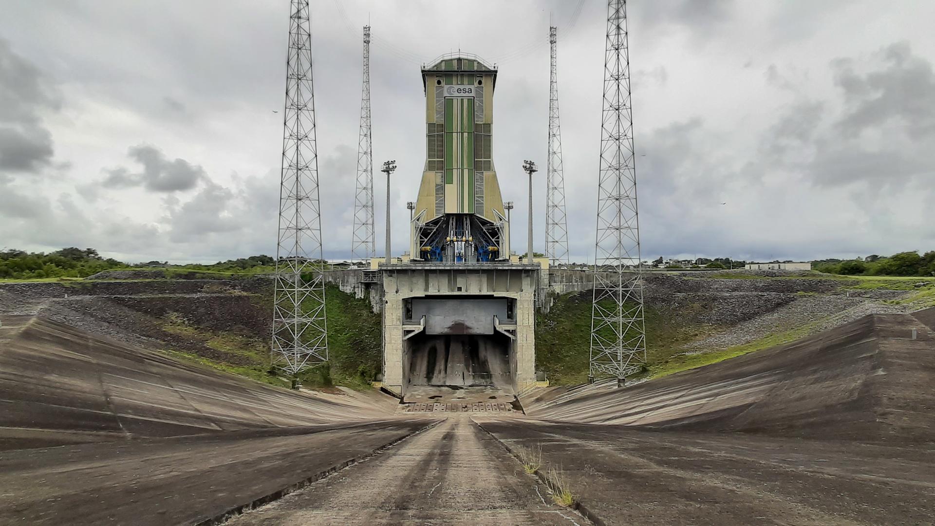 Vorerst stillgelegt: Die Soyuz-Startrampe von Europas Weltraumbahnhof in Französisch-Guyana (Lorenzen) Vorerst stillgelegt: Die Soyuz-Startrampe von Europas Weltraumbahnhof in Französisch-Guyana (Lorenzen)