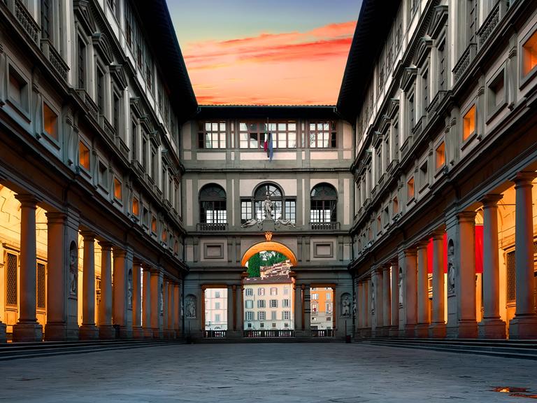 Der Innenhof der Uffizien in Florenz.