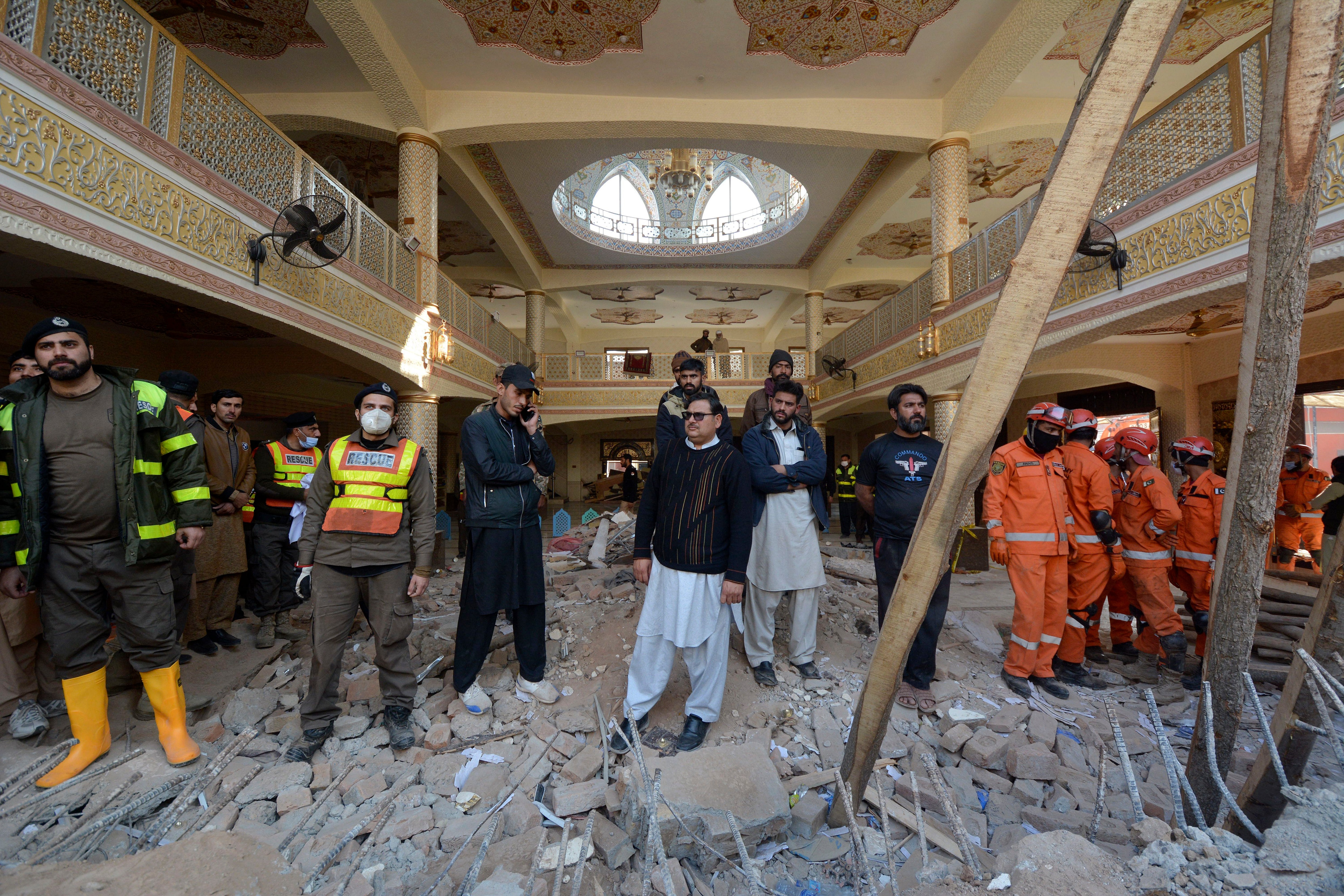 Pakistan - Zahl der Toten nach Anschlag auf Moschee steigt auf nunmehr mindestens 90