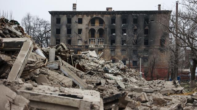 Zerstörte Gebäude in Mariupol